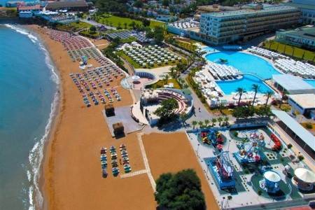 Invia – Hotel Acapulco Resort Convention & Spa,  recenzie
