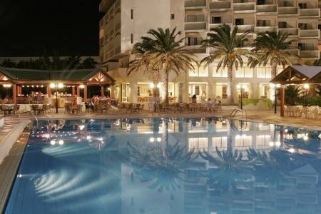 Invia – Hotel Apollo Beach,  recenzie