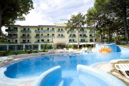 Invia – Hotel Mediterraneo**** – Lignano Pineta, 