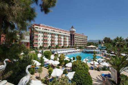 Invia – Saphir Hotel & Villas,  recenzie