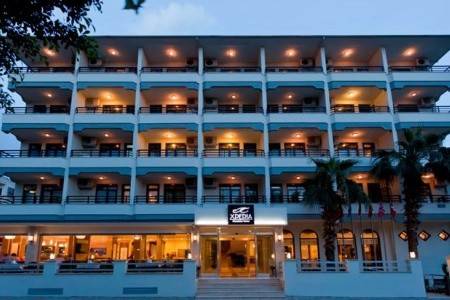 Invia – Xperia Kandelor Hotel,  recenzie