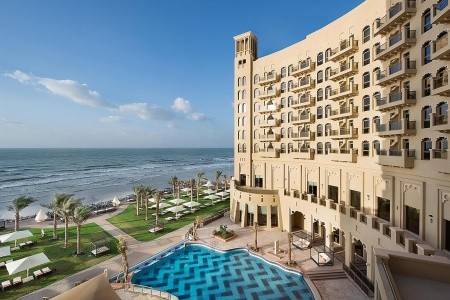 Invia – Bahi Ajman Palace Hotel,  recenzie