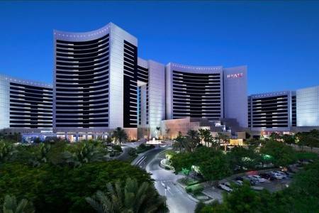 Invia – Grand Hyatt Dubai,  recenzie