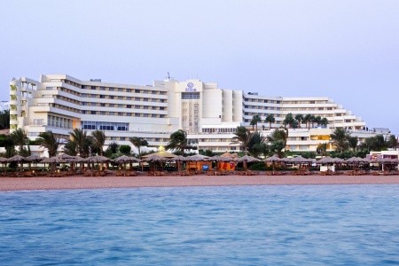 Invia – Hilton Hurghada Plaza,  recenzie