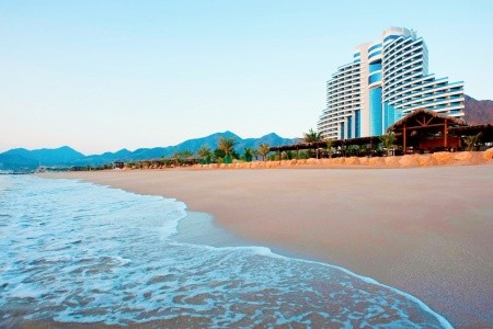 Invia – Le Meridien Al Aqah Beach Resort,  recenzie