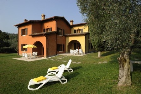 Invia – Poiano Garda Resort – Poiano Apartments, Lago di Garda