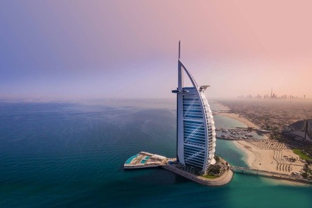 Invia – Burj Al Arab,  recenzie
