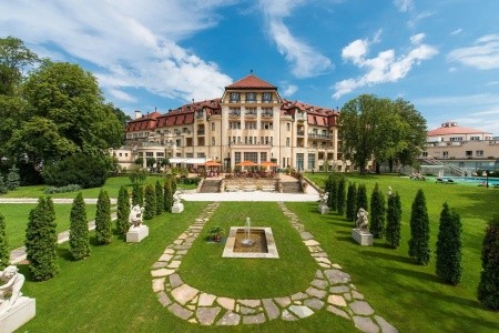 Invia – Danubius Health Spa Resort Thermia Palace,  recenzie