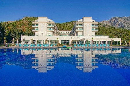 Invia – Dosinia Luxury Resort,  recenzie