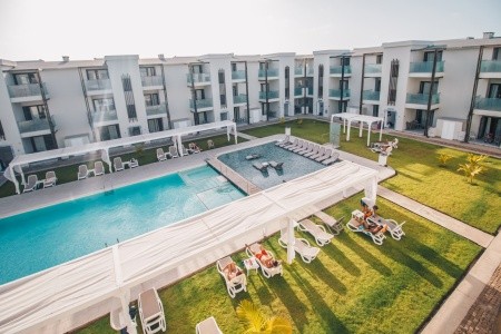 Invia – Halos Casa Resort,  recenzie