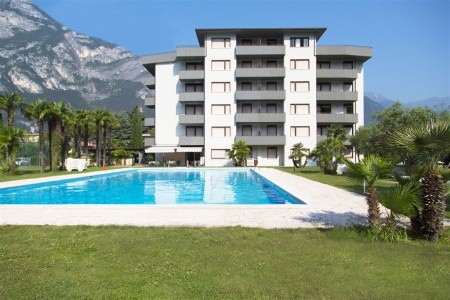 Invia – Residence Monica, Lago di Garda